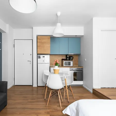 Civilian , Nilie Hospitality Mgmt Διαμέρισμα *